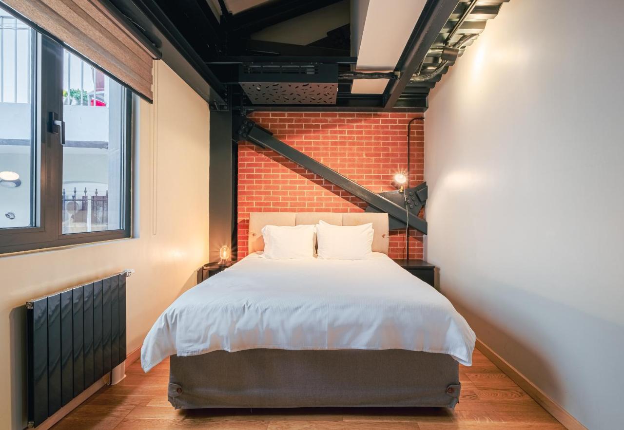 Homie Suites - "Loft 27" Urban Comfort Suites In The Heart Of Cihangir Istambul Extérieur photo