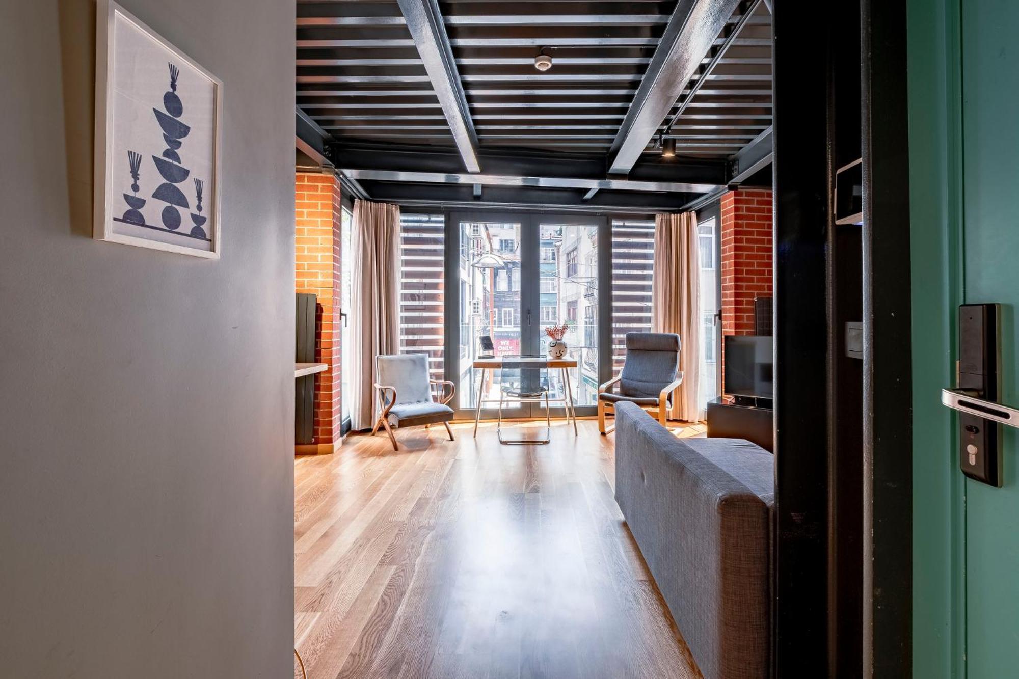 Homie Suites - "Loft 27" Urban Comfort Suites In The Heart Of Cihangir Istambul Chambre photo