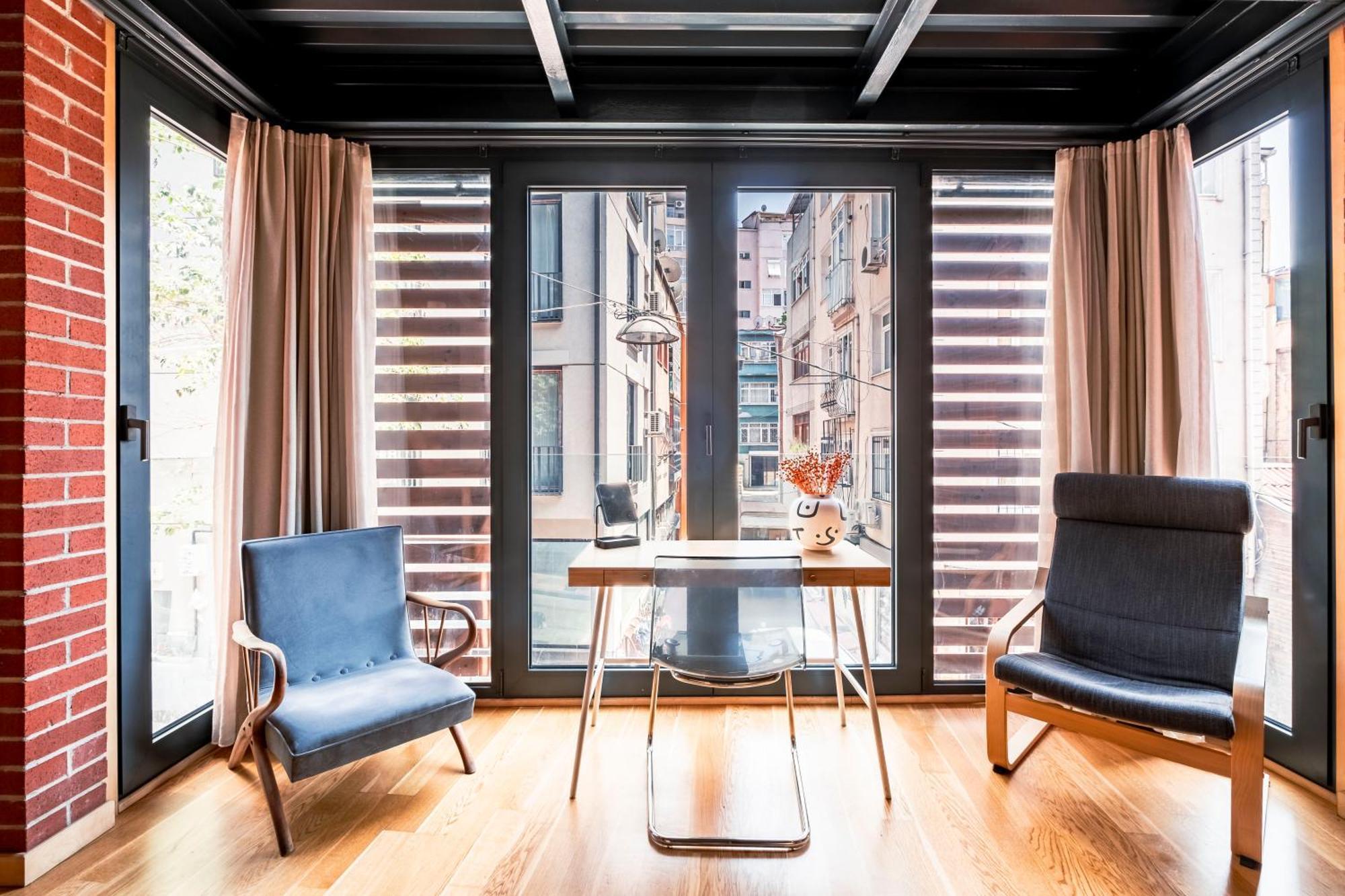 Homie Suites - "Loft 27" Urban Comfort Suites In The Heart Of Cihangir Istambul Extérieur photo