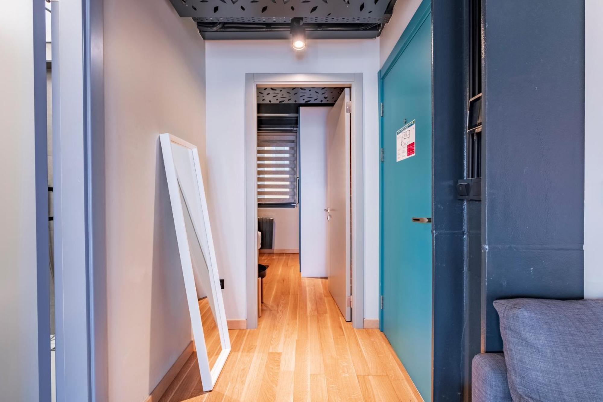 Homie Suites - "Loft 27" Urban Comfort Suites In The Heart Of Cihangir Istambul Chambre photo