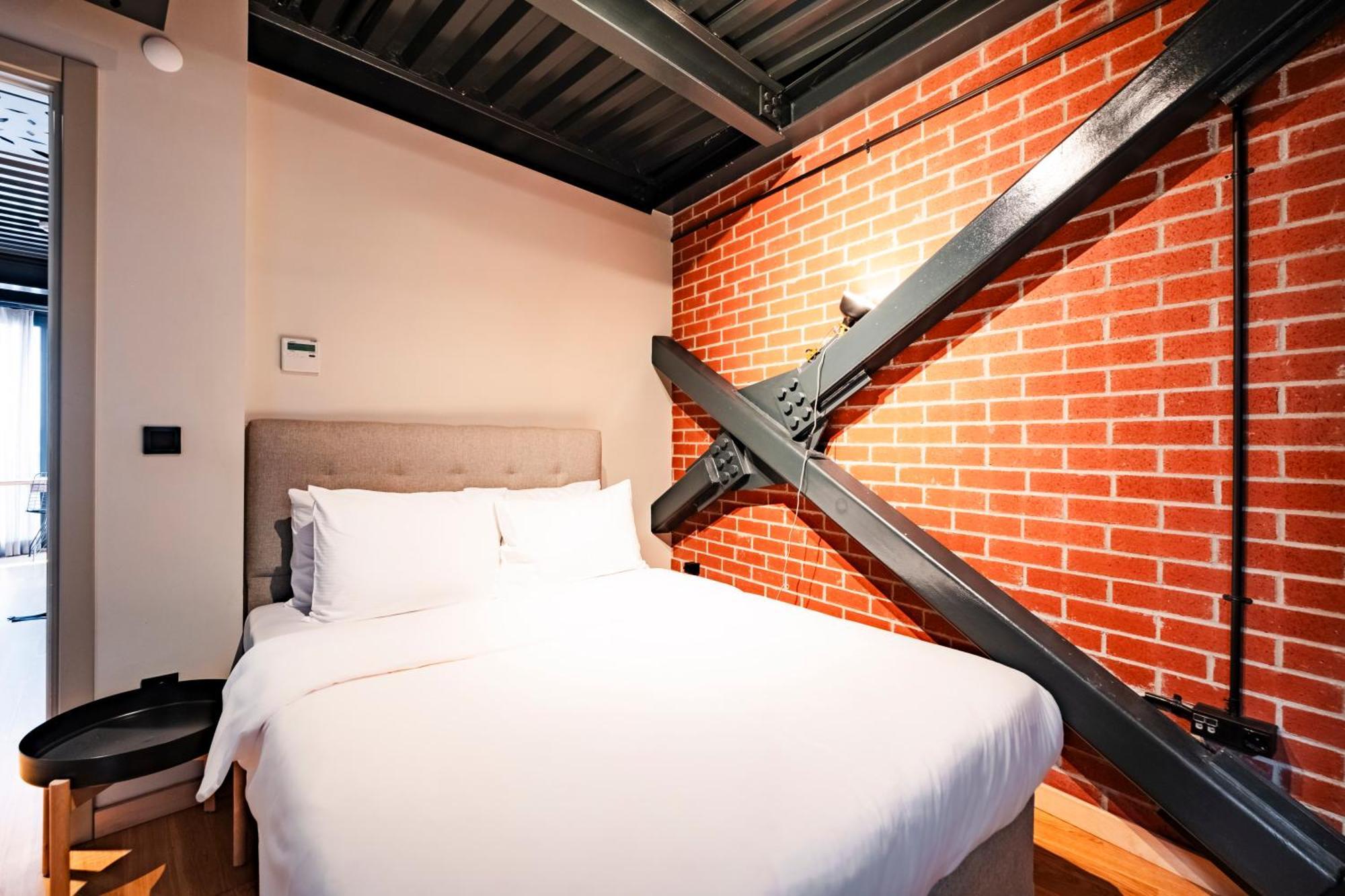 Homie Suites - "Loft 27" Urban Comfort Suites In The Heart Of Cihangir Istambul Extérieur photo